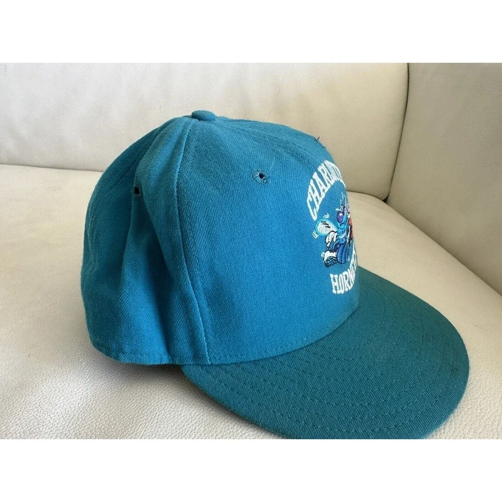 VTG Charlotte Hornets Hat‎ Mens 7 1/4 Teal New Era Wool 5950 Pro Model 90s NBA